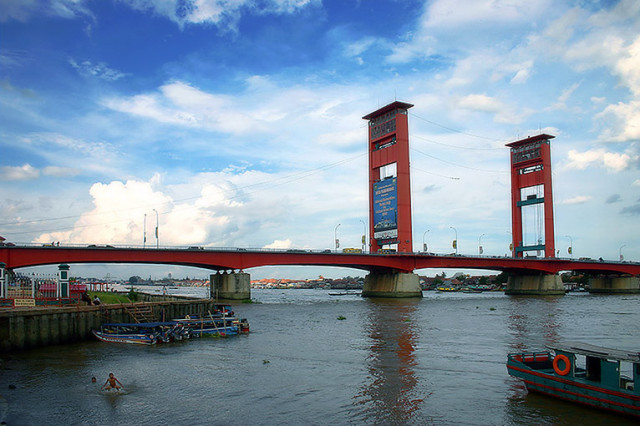 The Bridge: The Icon [#3]