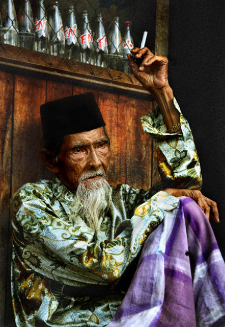Mbah Wiro & Botol Botol Kosong "FN"