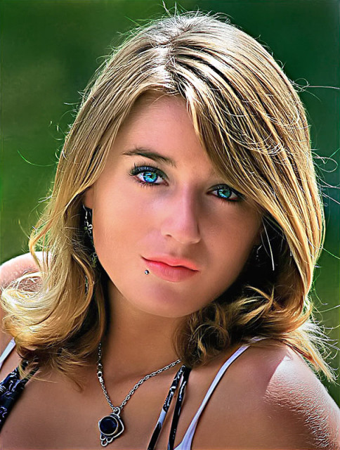 BLUE EYE