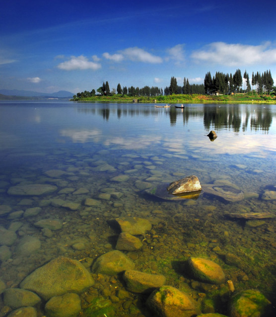 Diatas Lake