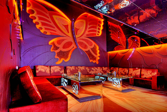 ::Butterfly Room:: (HDR)