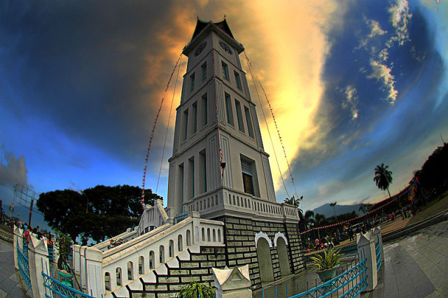[HDR] Jam Gadang