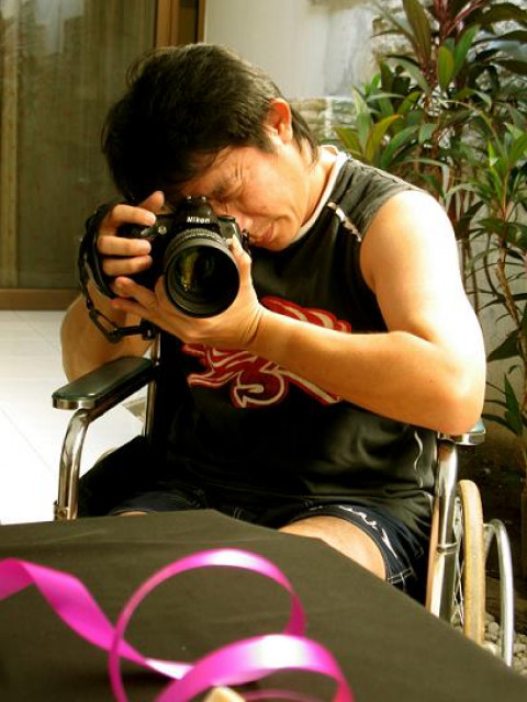 Pak Dhe,hunting diatas kursi
