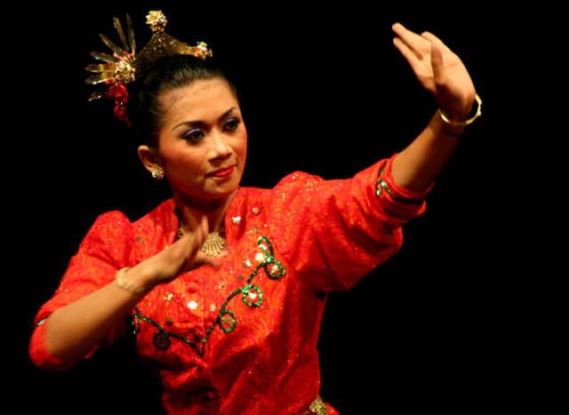 menari