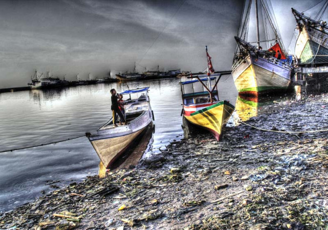 play on boat
