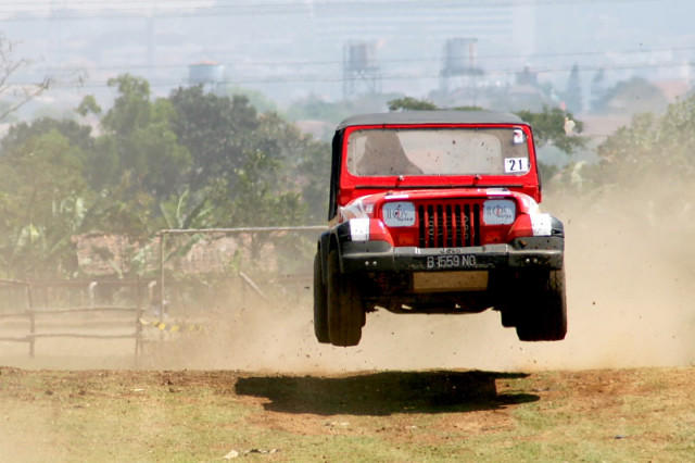 Look I Jump