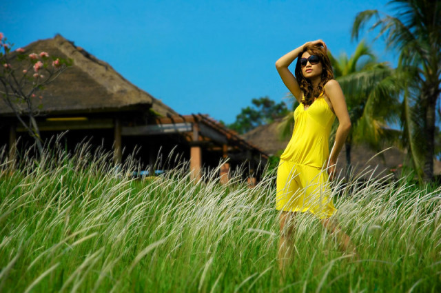 pose diantara ilalang