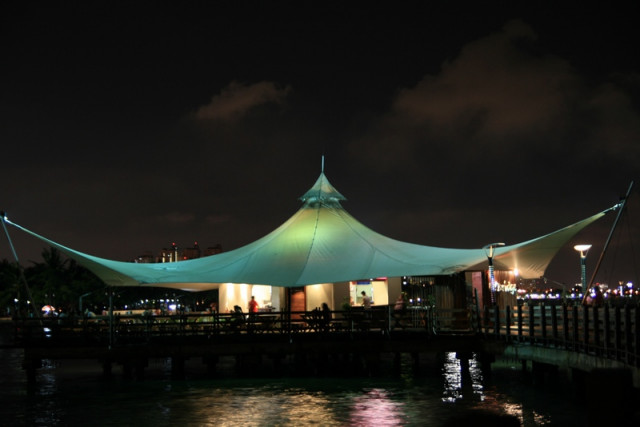 Le Bridge