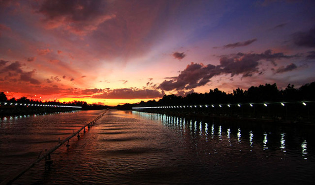 Senja kemaren sore