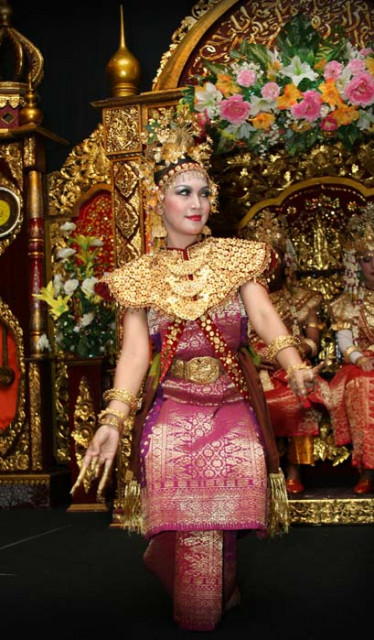 Lirikan Sang Penari