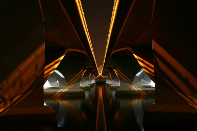 Dibawah kolong jembatan