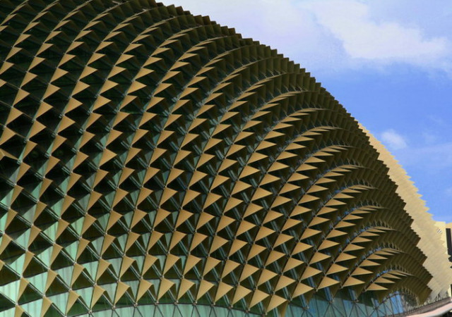 Esplanade curves