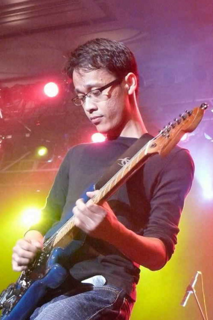 ksatria bergitar
