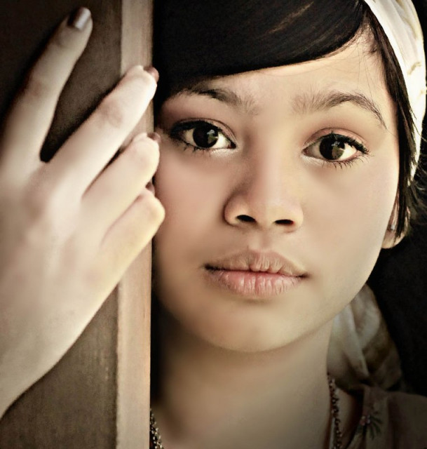 Stare at You.. and Only You..