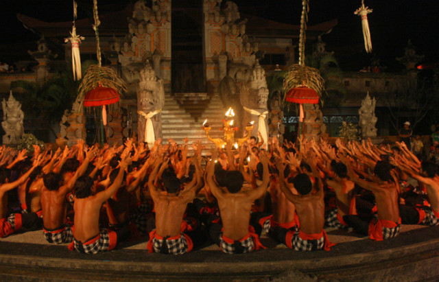 tari cak