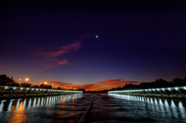 :: Suatu Senja ::
