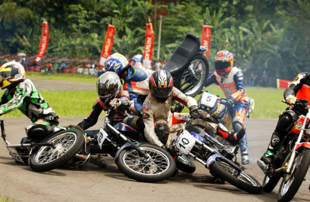 balapan pasar senggol