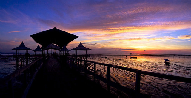 2008 Last Sunrise On Kenjie