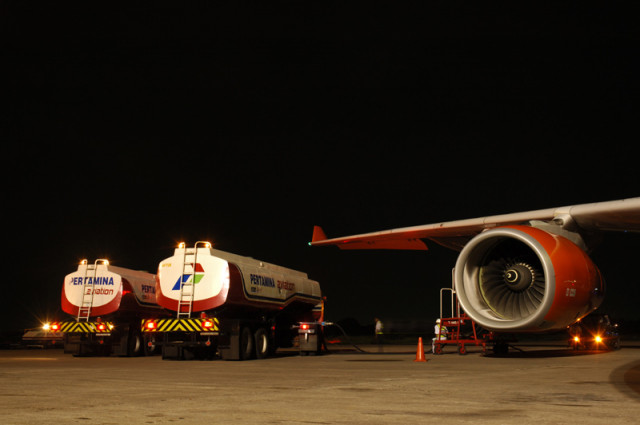 Refuel In The Middle of The Night