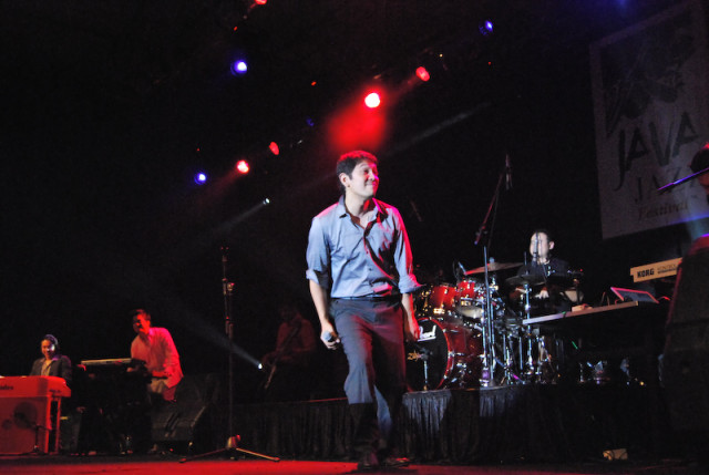 Keceriaan Panggung EQ Humania