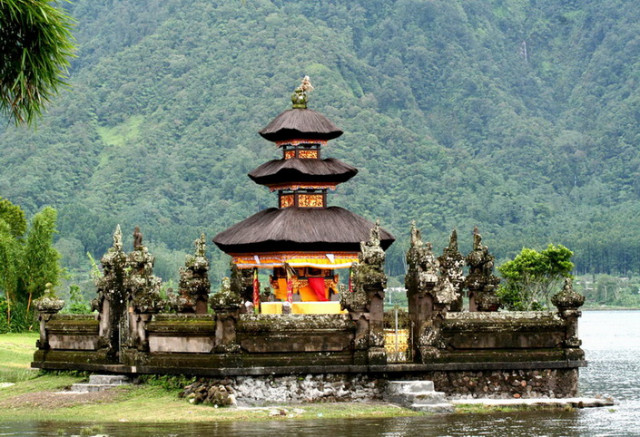 Pura