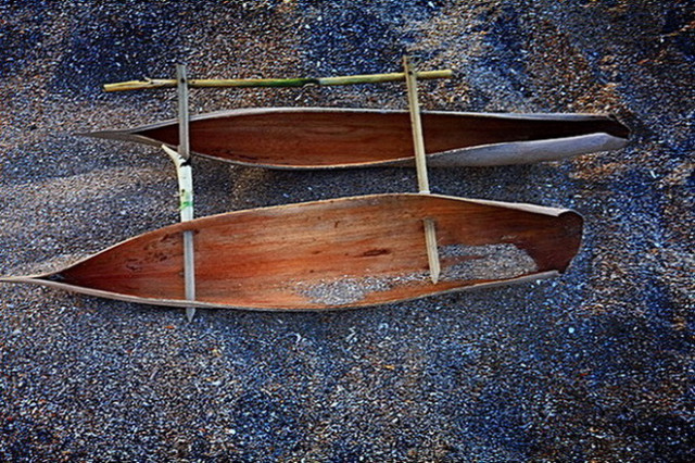 perahu mainan