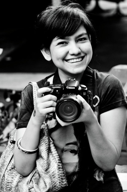Portrait Experiment : Fotografer Cantik