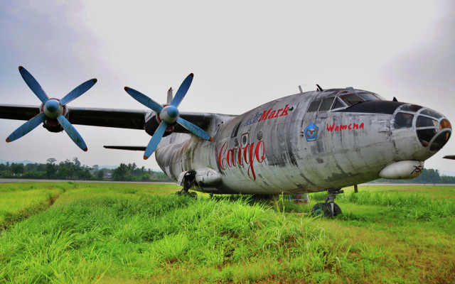 ~~ antonop AN-12B ~~