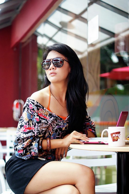 Girl at Coffee Shop #02