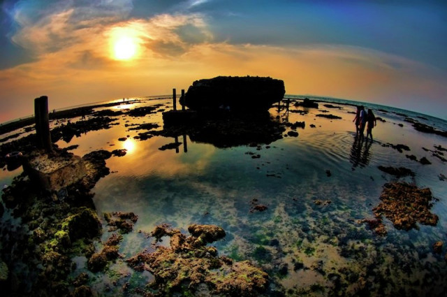 Anyer before dark