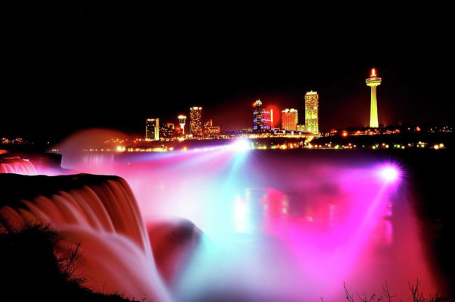 Niagara @ Night