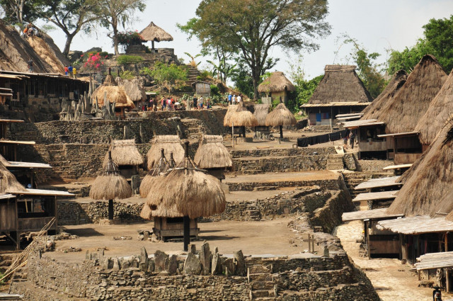 Pemandangan Desa Adat Bena